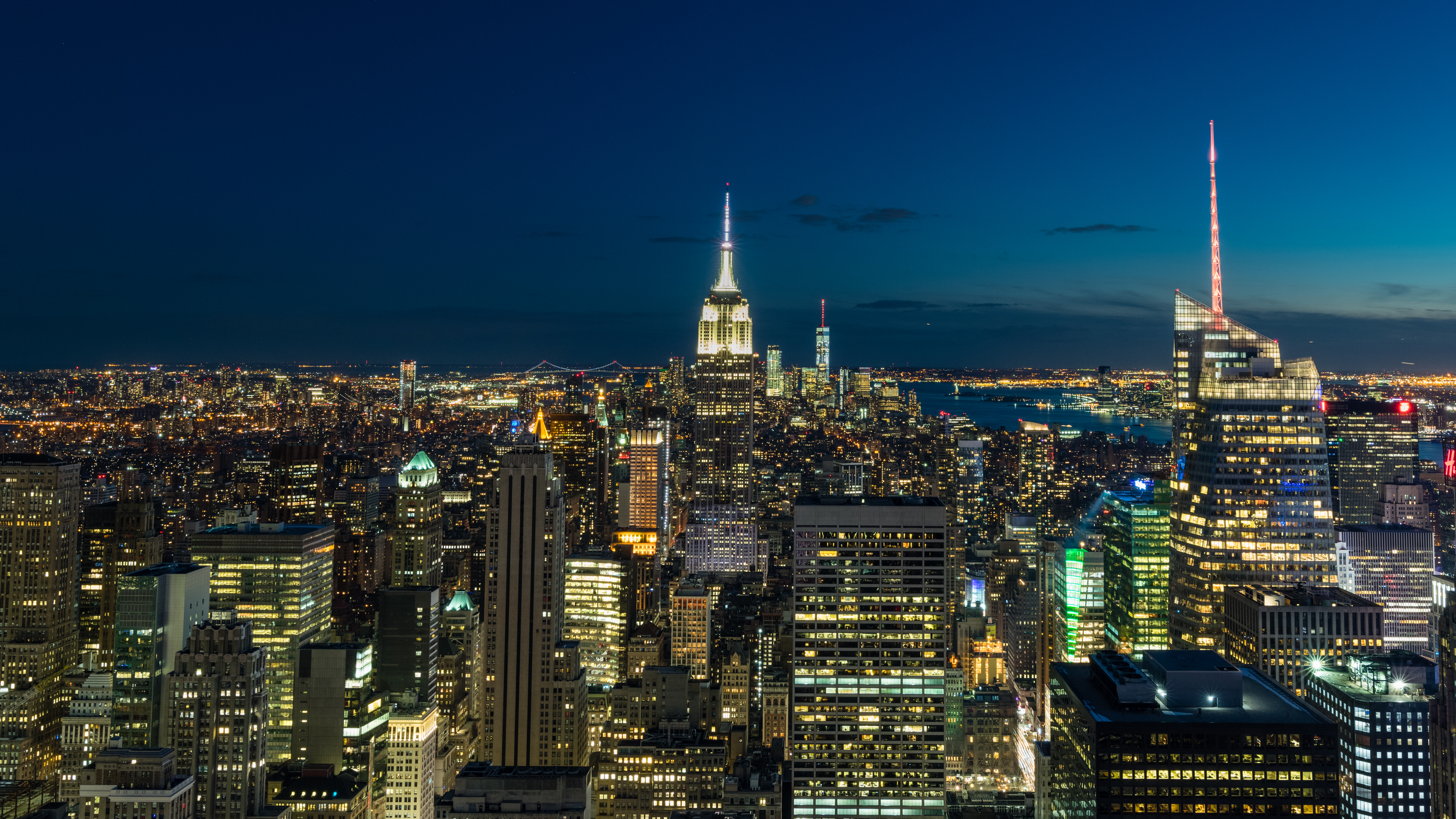 Top of the Rock Earth Hour-538